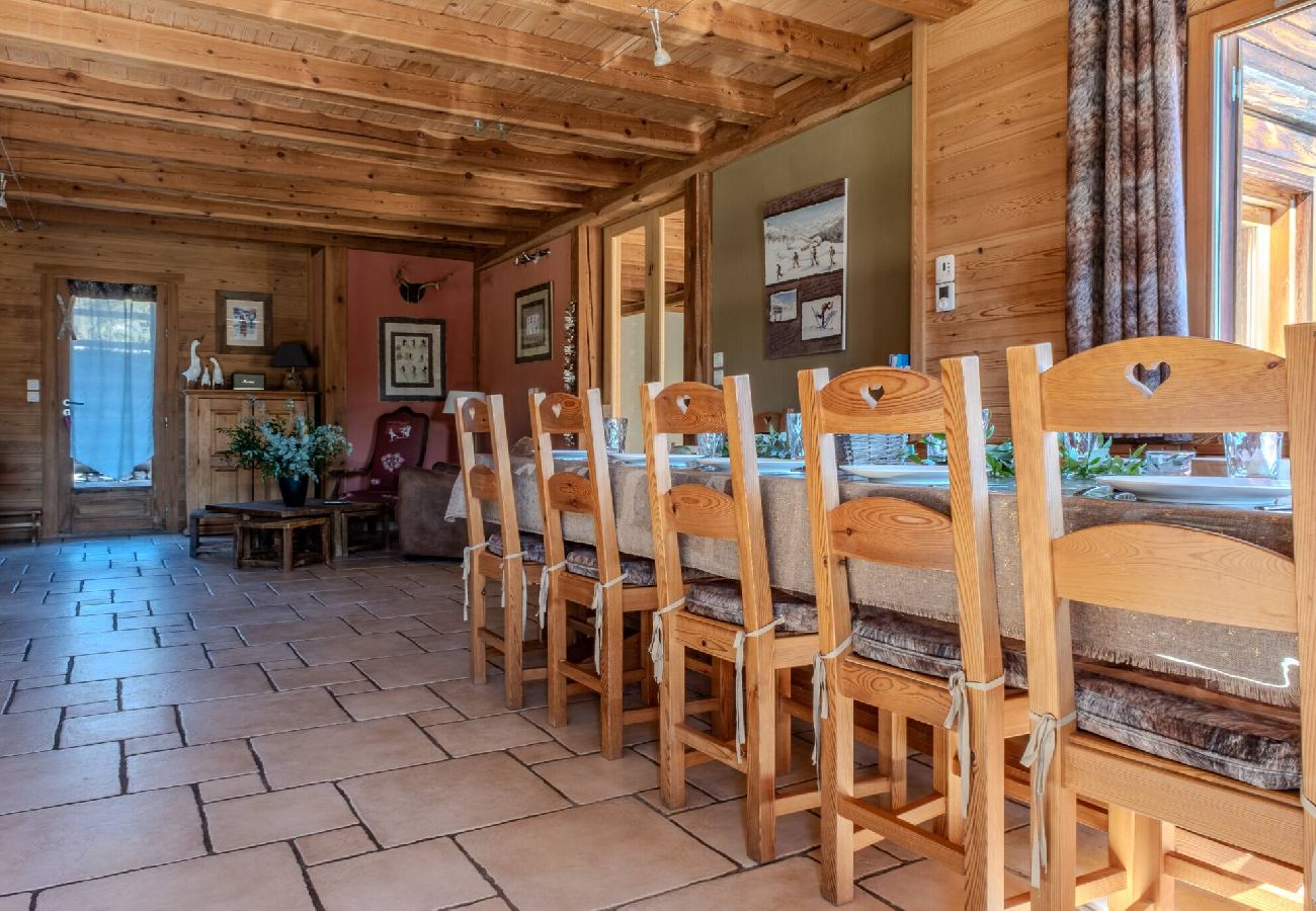 Chalet in Vars - Exceptional chalet • swimming pool • ski-in/ski-out