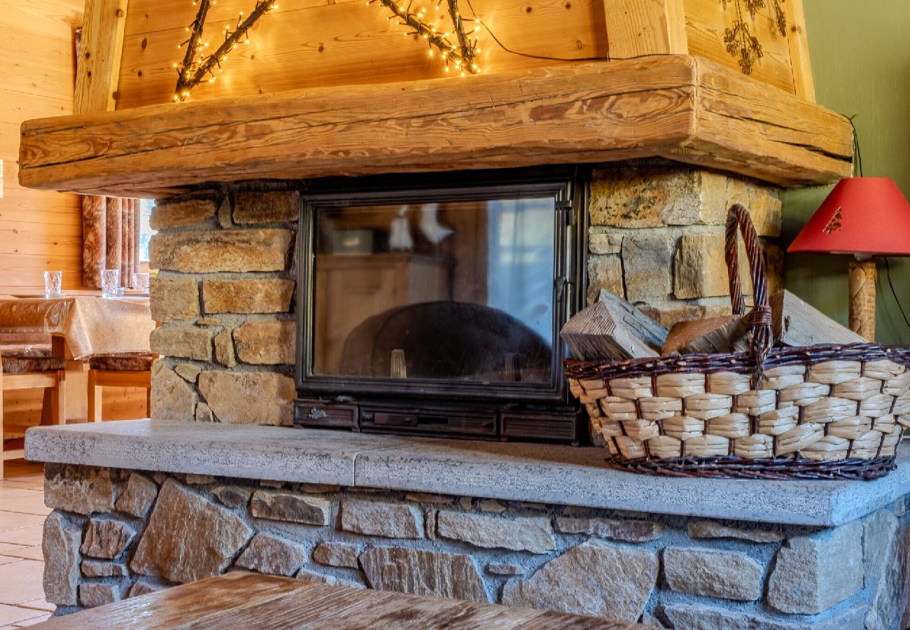 Chalet in Vars - Exceptional chalet • swimming pool • ski-in/ski-out