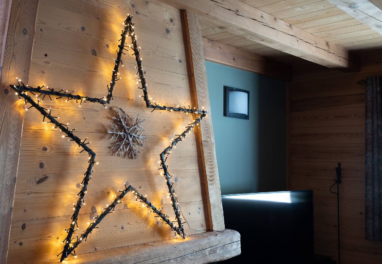 Chalet in Vars - Exceptional chalet • swimming pool • ski-in/ski-out