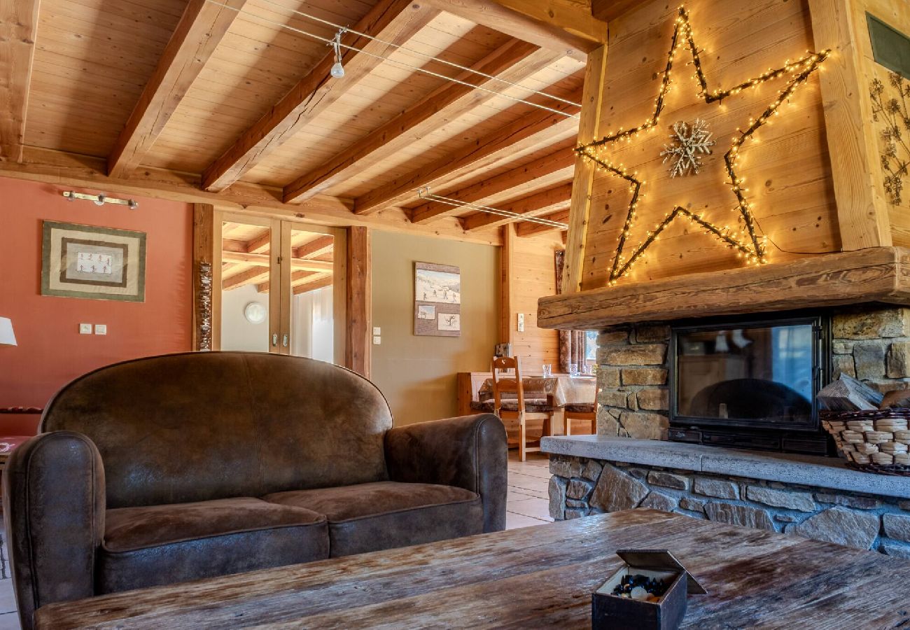 Chalet in Vars - Exceptional chalet • swimming pool • ski-in/ski-out