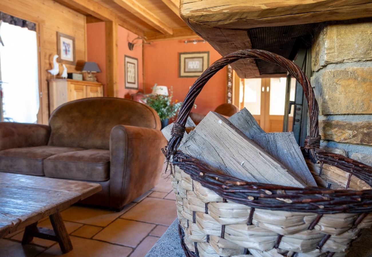 Chalet in Vars - Exceptional chalet • swimming pool • ski-in/ski-out