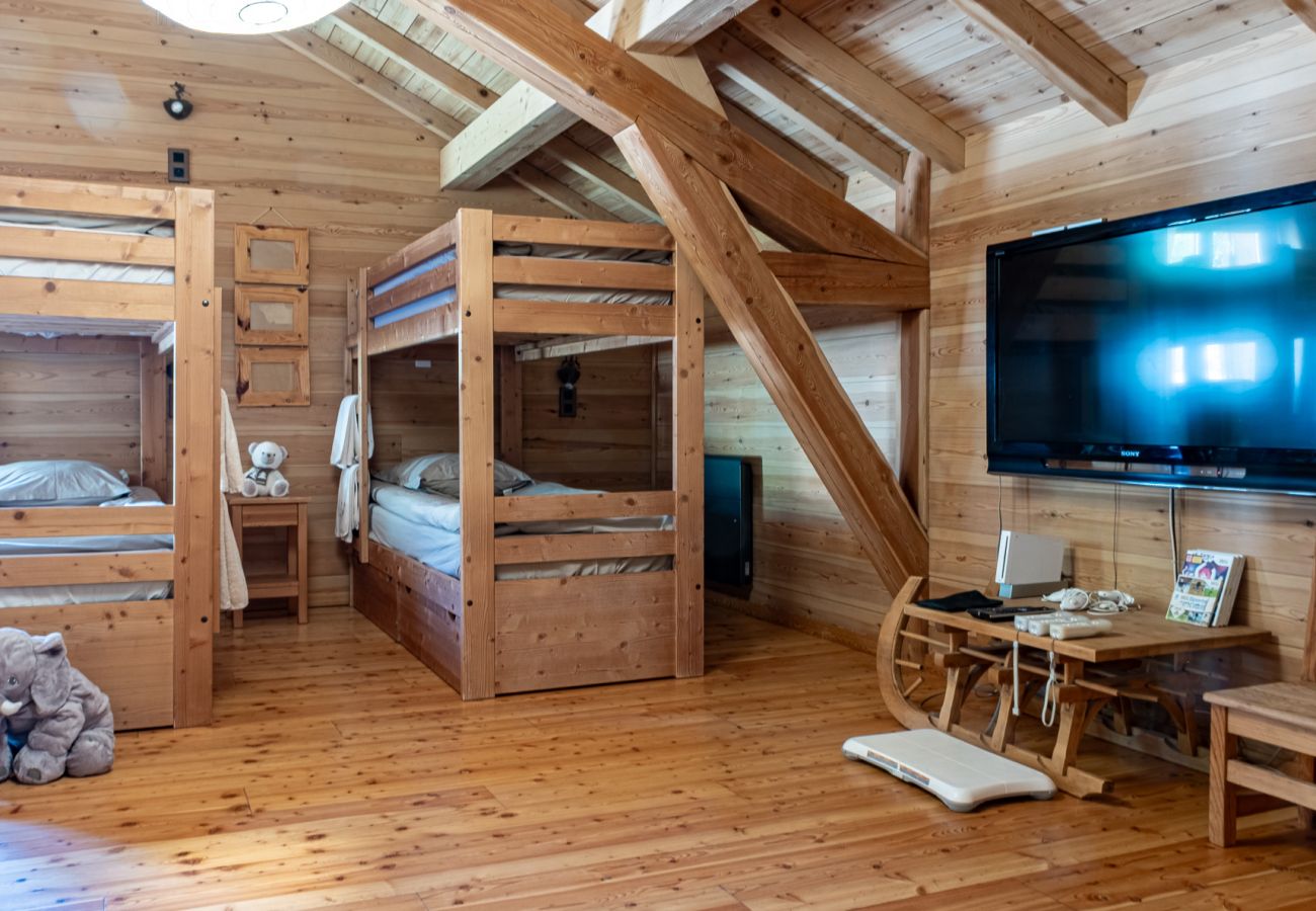 Chalet in Vars - Exceptional chalet • swimming pool • ski-in/ski-out