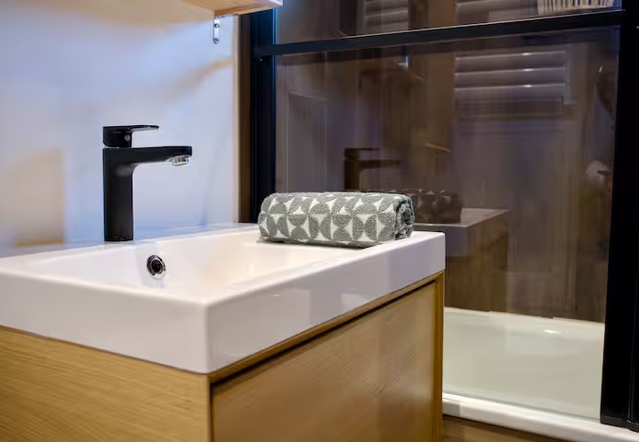 Apartment in Vars - Studio cosy pied de piste 