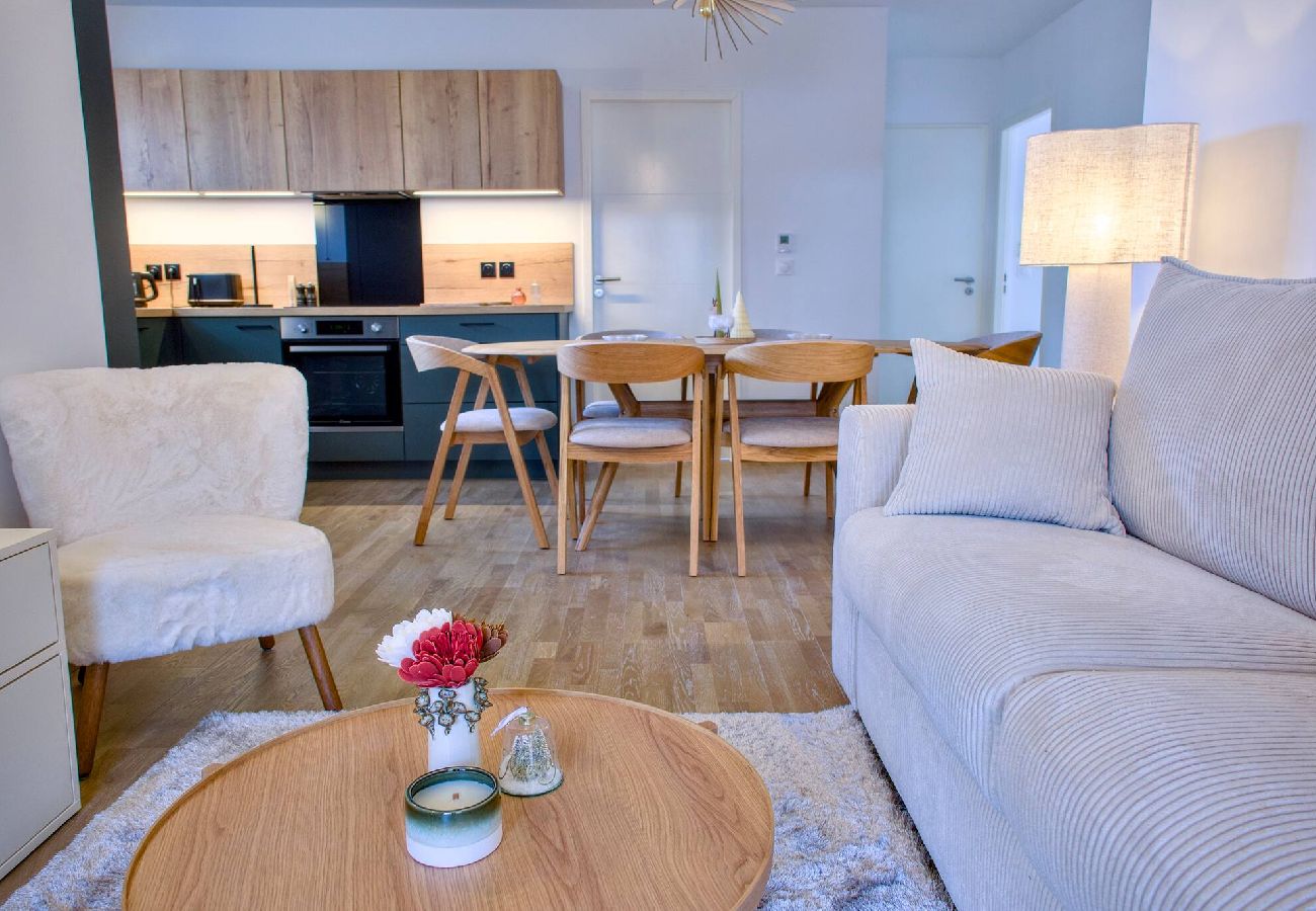 Appartement à Vars - L’Alpin Chic–Appartement neuf Vars Centre - Garage,Terrasse, 4 adultes+2 enfants