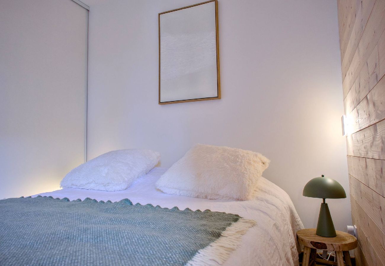 Appartement à Vars - L’Alpin Chic–Appartement neuf Vars Centre - Garage,Terrasse, 4 adultes+2 enfants