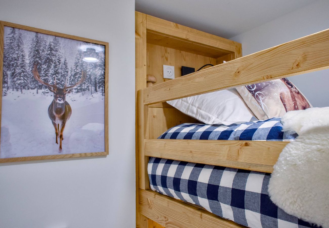Appartement à Vars - L’Alpin Chic–Appartement neuf Vars Centre - Garage,Terrasse, 4 adultes+2 enfants