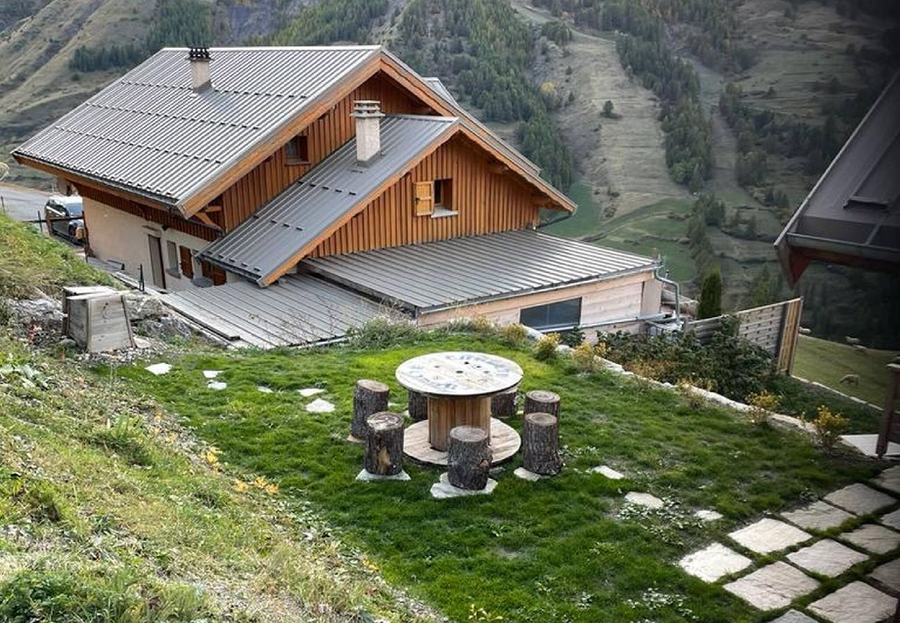 Chalet à Vars - Chalet rénové • Vue panoramique • Jardin • 10 pers.