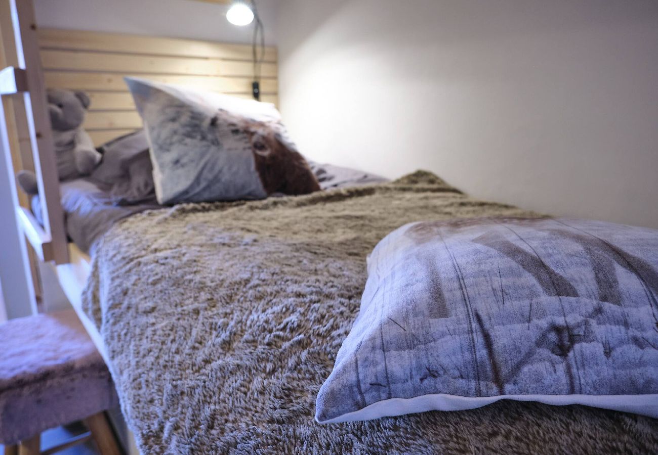 Appartement à Vars - Appartement cosy • Centre Vars • À 4 min des pistes • 2 adultes + 2 enfants