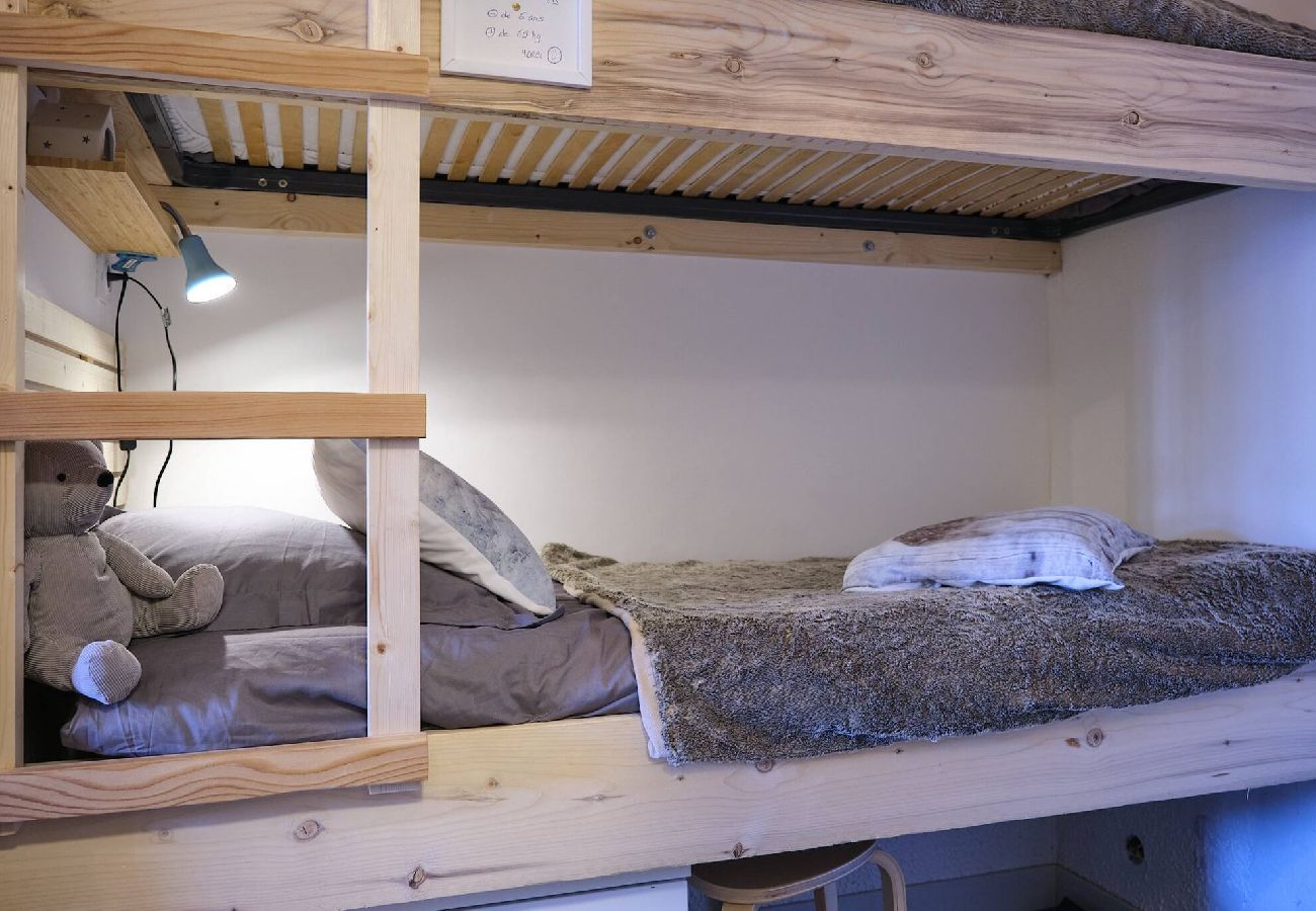 Appartement à Vars - Appartement cosy • Centre Vars • À 4 min des pistes • 2 adultes + 2 enfants