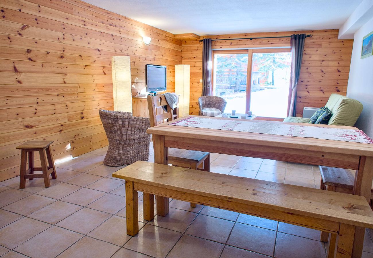 Appartement à Vars - Appartement familial • Jardin • 2 chambres • 8 pers.