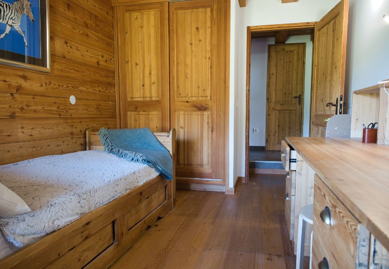 Chalet à Vars -     Vue panoramique • Chalet de caractère • 8 pers.