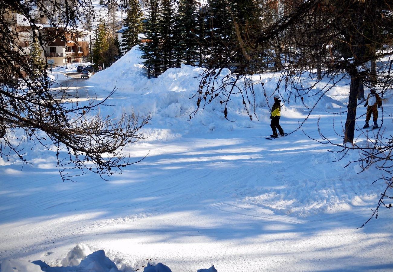Appartement à Vars - Superbe Appartement rénové – Skis aux pieds – Parking sécurisé