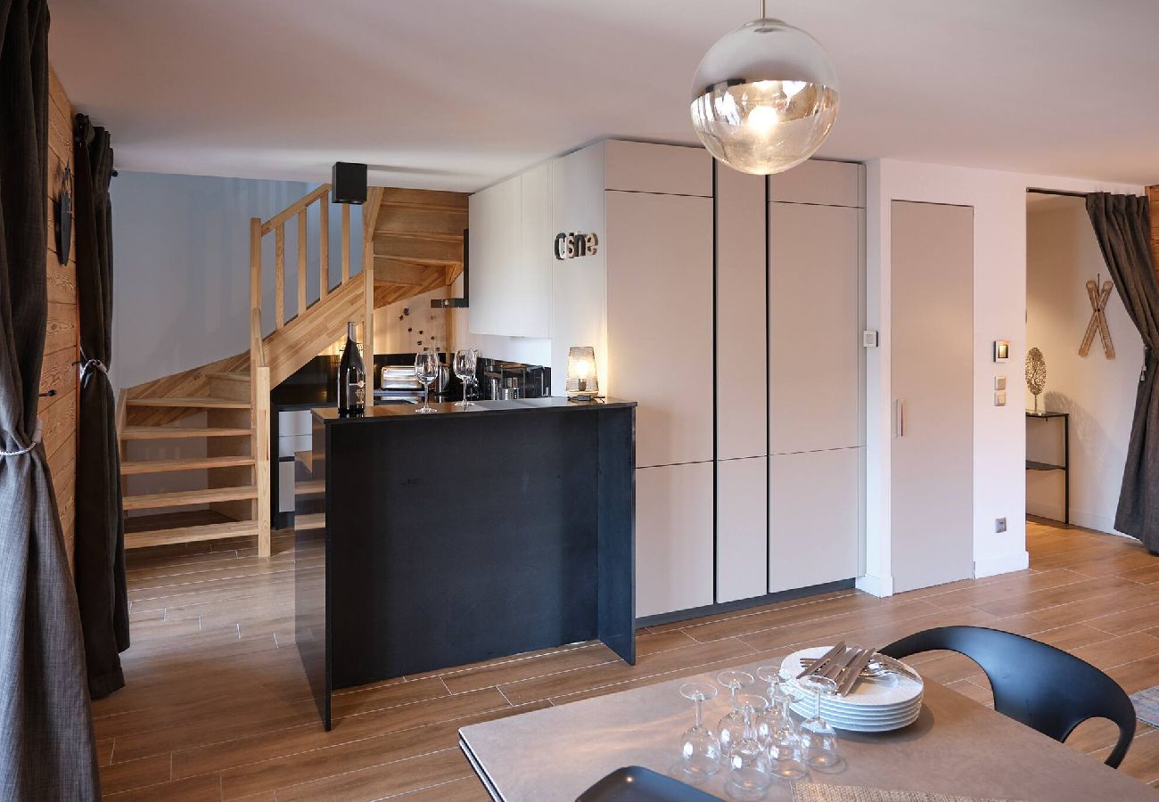 Appartement à Vars - Penthouse duplex • Terrasses • Box privé • Suite parentale