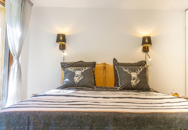 Appartement à Vars - L'Orignal app neuf 55m2 terrasse 75m2 proche piste 