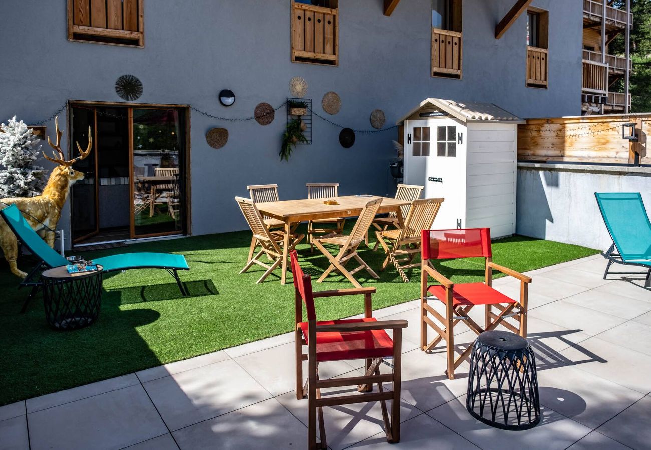 Appartement à Vars - L'Orignal app neuf 55m2 terrasse 75m2 proche piste 