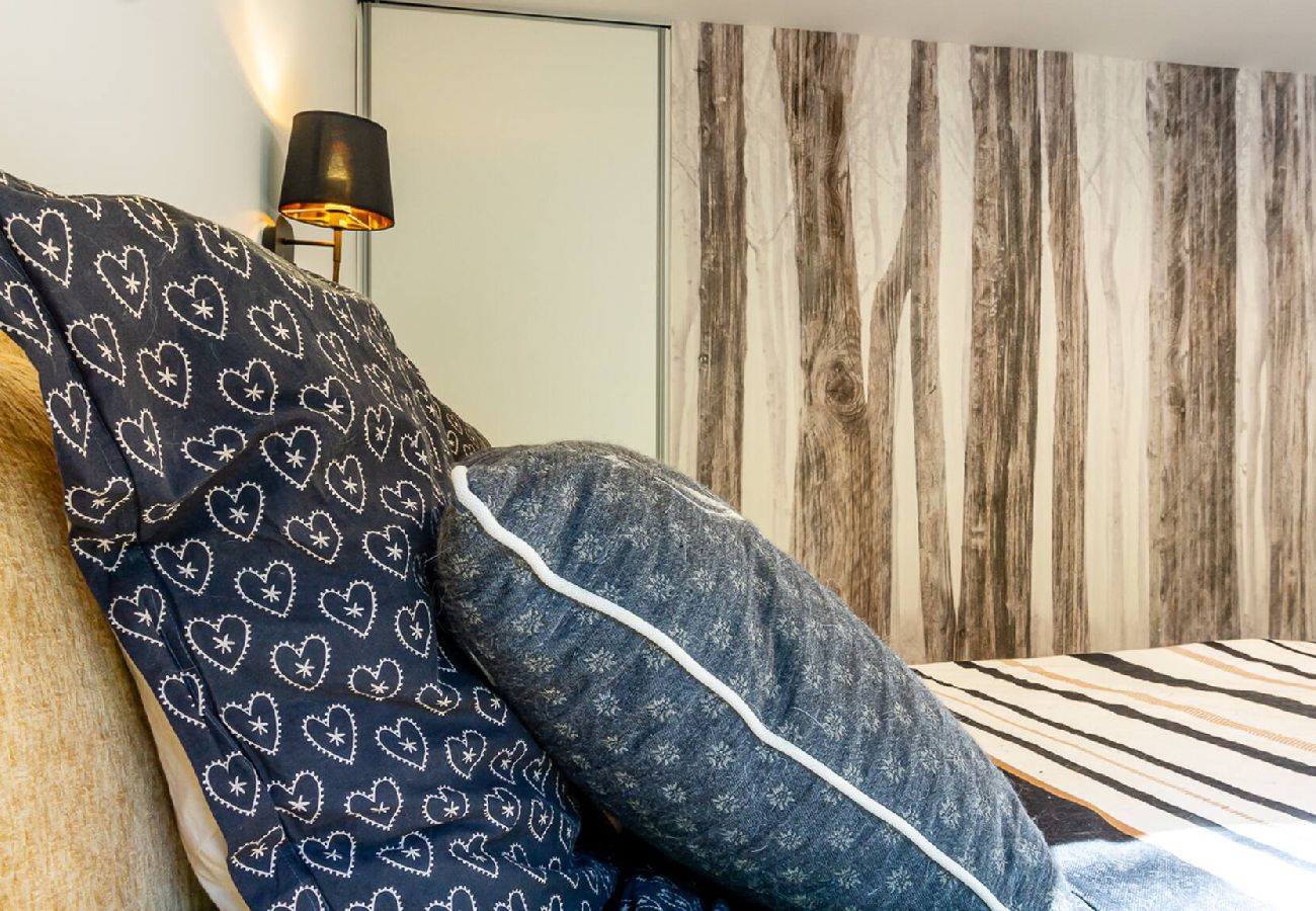 Appartement à Vars - L'Orignal app neuf 55m2 terrasse 75m2 proche piste 