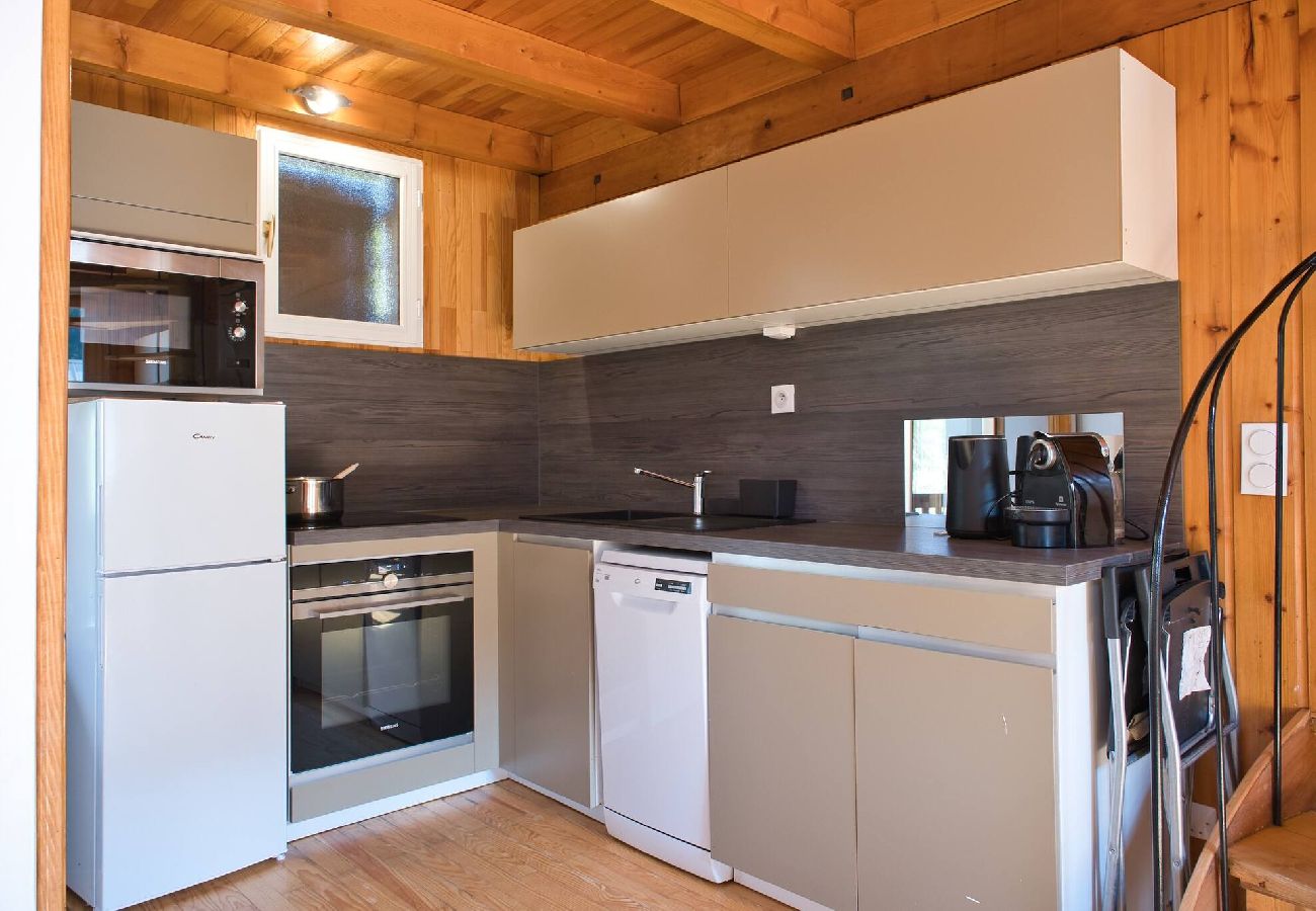 Appartement à Vars - Triplex rénové • 3 chambres • À 150 m des pistes • 8 pers.