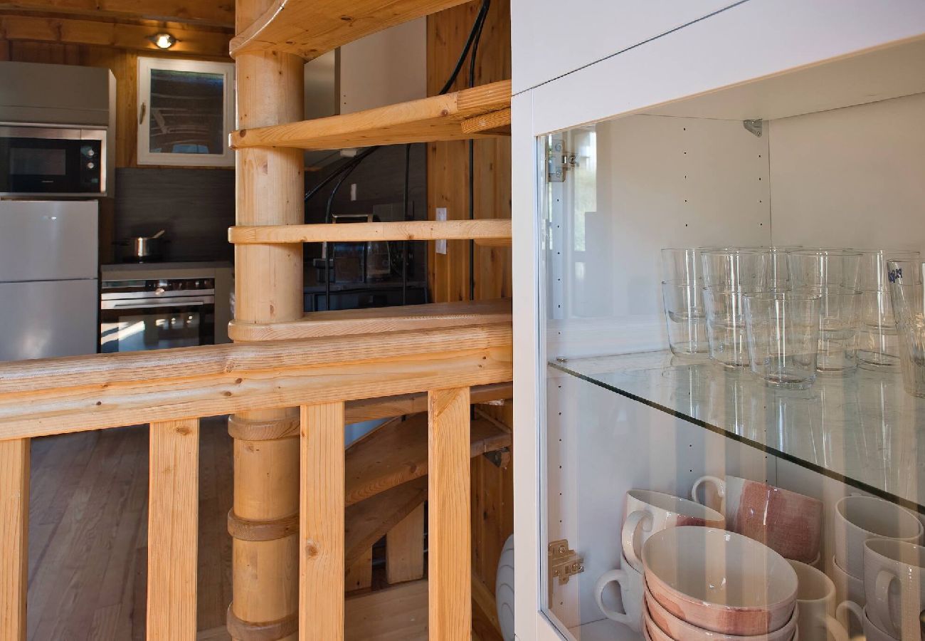 Appartement à Vars - Triplex rénové • 3 chambres • À 150 m des pistes • 8 pers.