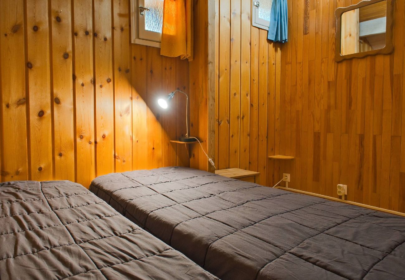 Appartement à Vars - Triplex rénové • 3 chambres • À 150 m des pistes • 8 pers.