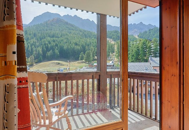 Appartement à Vars - Grand appartement • 3 chambres • Proche des pistes • 6 pers.