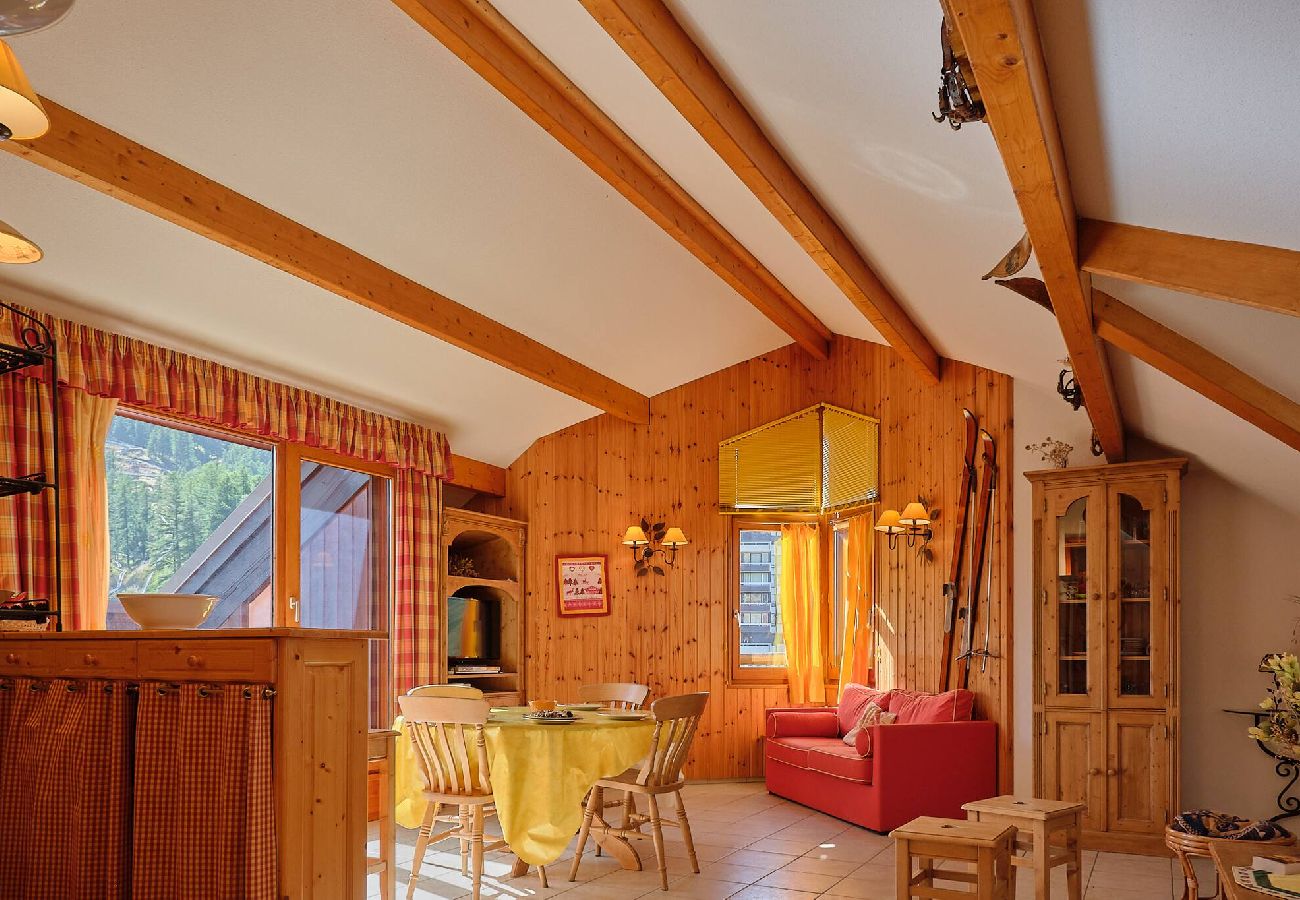 Appartement à Vars - Grand appartement • 3 chambres • Proche des pistes • 6 pers.