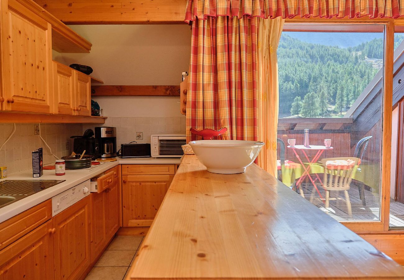Appartement à Vars - Grand appartement • 3 chambres • Proche des pistes • 6 pers.