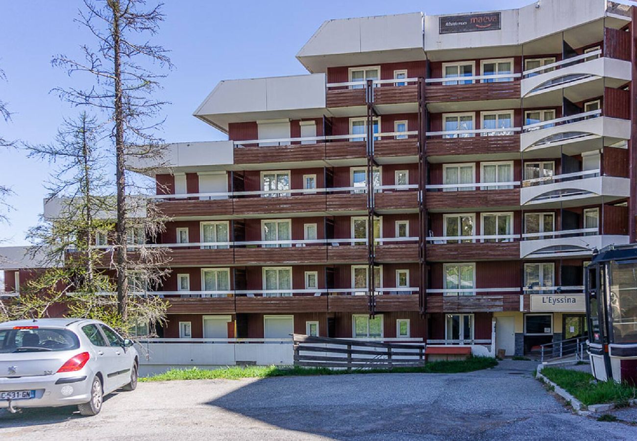 Résidence à Vars - Studio • 2 min des pistes • Balcon