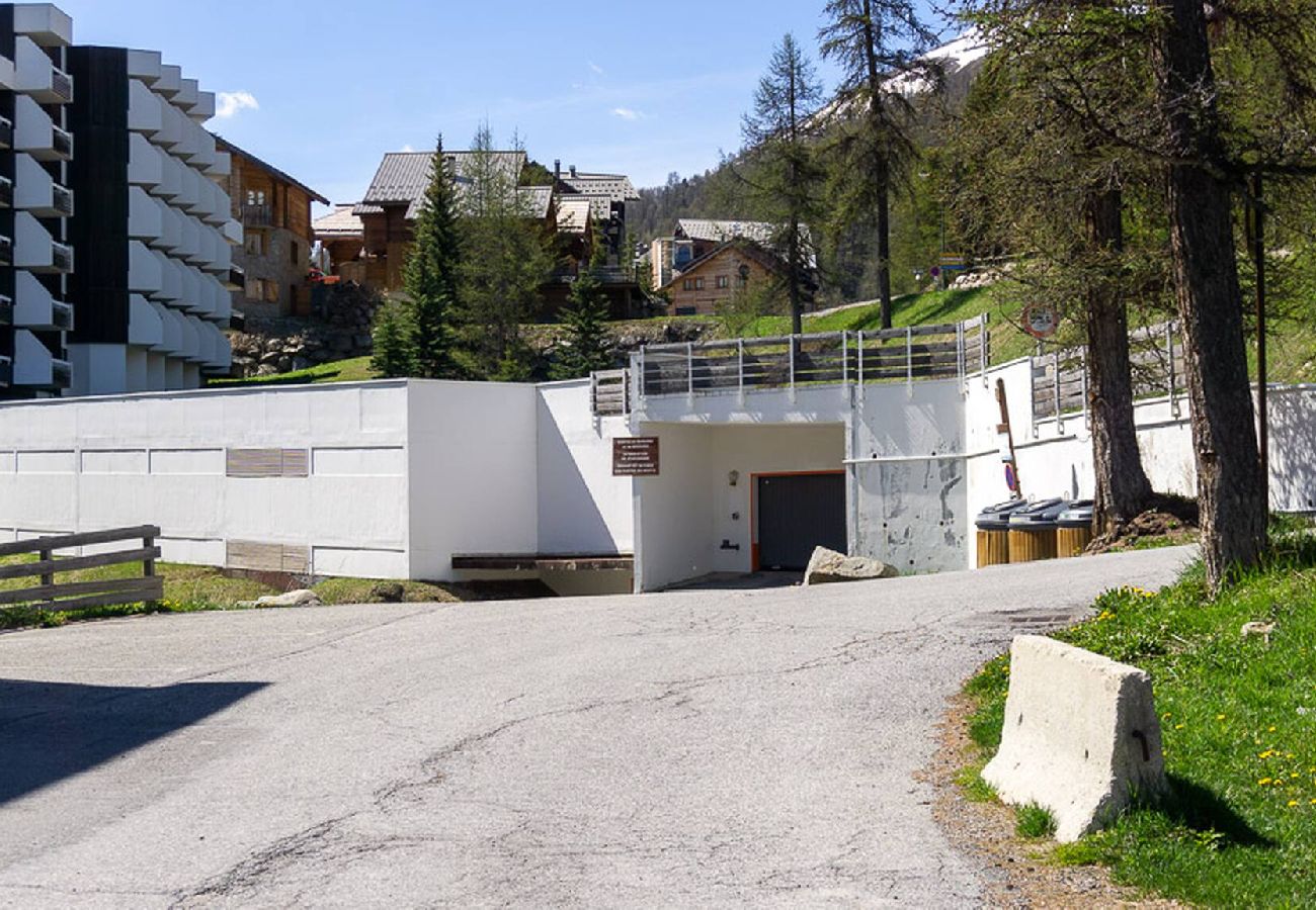 Résidence à Vars - Studio • 2 min des pistes • Balcon