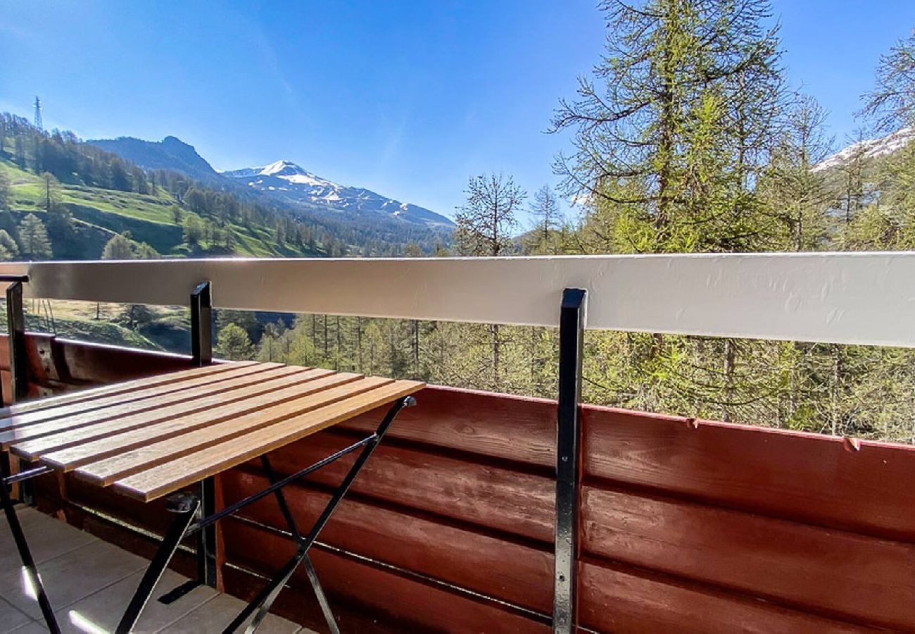 Résidence à Vars - Studio • 2 min des pistes • Balcon