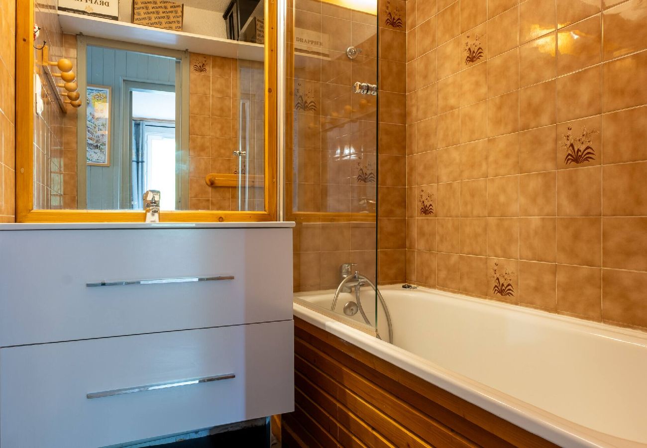 Résidence à Vars - Duplex skis aux pieds • Centre Vars • 3 chambres