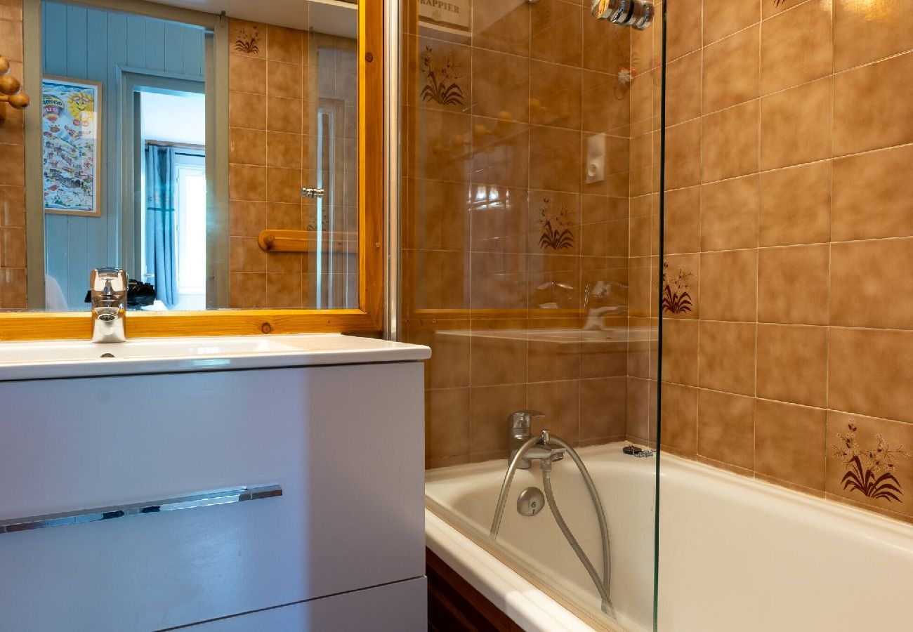 Résidence à Vars - Duplex skis aux pieds • Centre Vars • 3 chambres