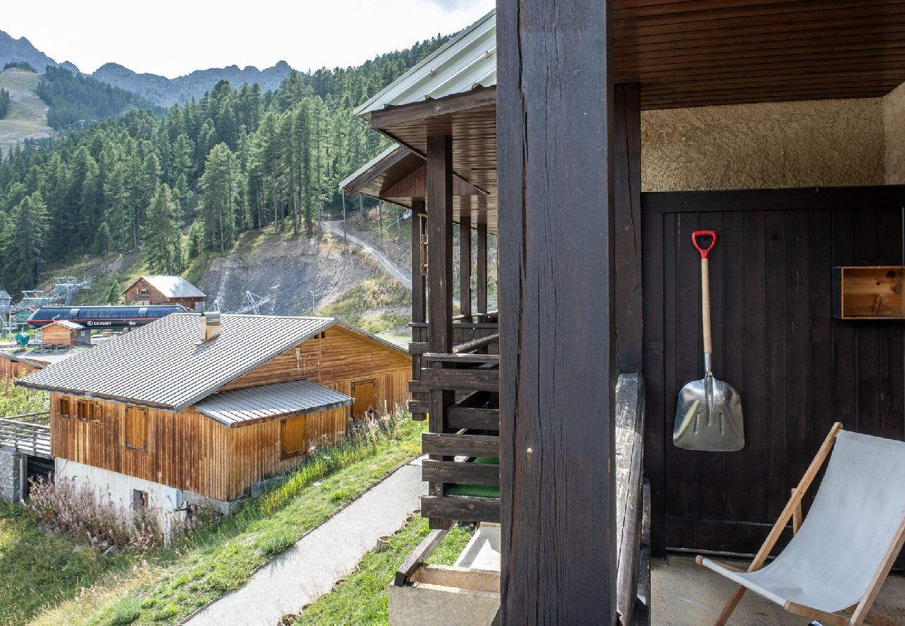 Résidence à Vars - Duplex skis aux pieds • Centre Vars • 3 chambres