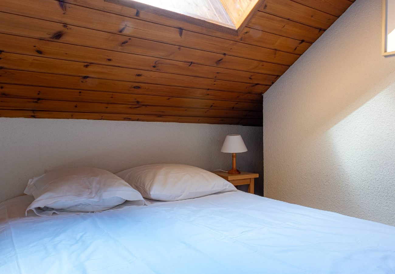 Résidence à Vars - Duplex skis aux pieds • Centre Vars • 3 chambres