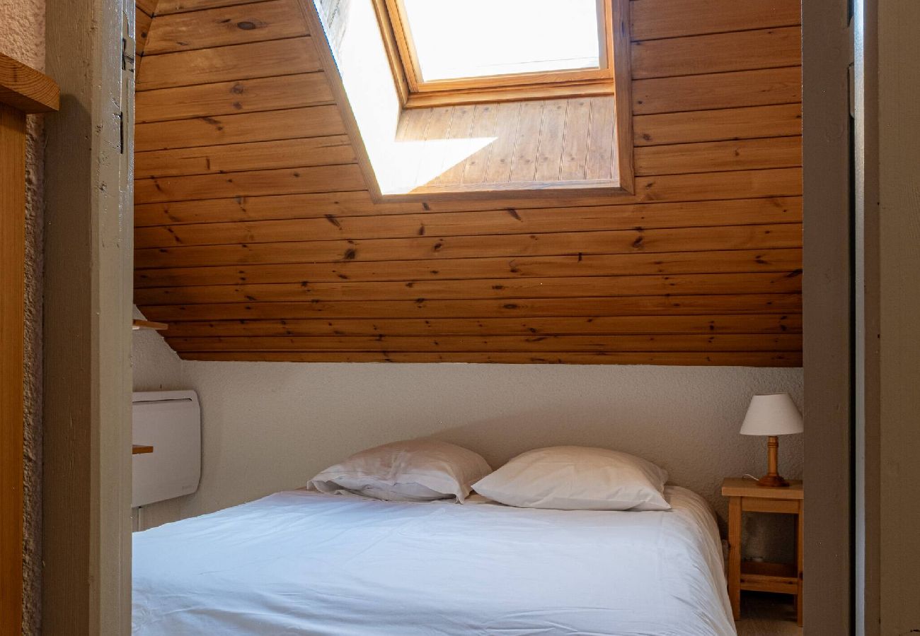 Résidence à Vars - Duplex skis aux pieds • Centre Vars • 3 chambres