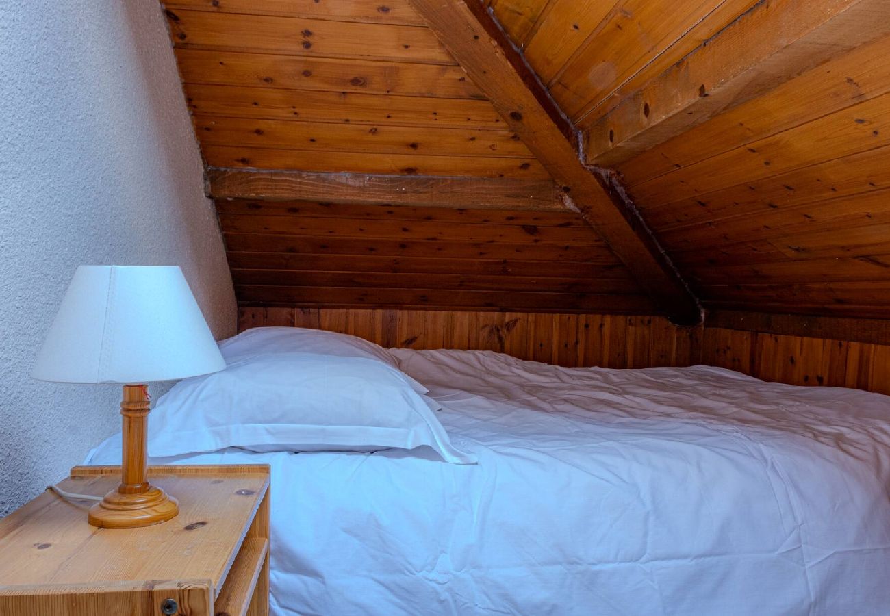 Résidence à Vars - Duplex skis aux pieds • Centre Vars • 3 chambres