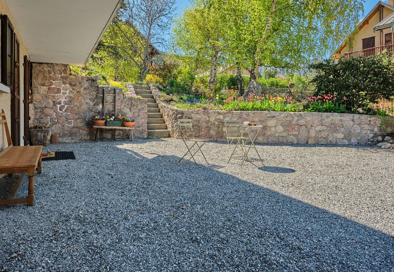 Appartement à Guillestre - Appartement avec jardin • Calme • Queyras & Écrins