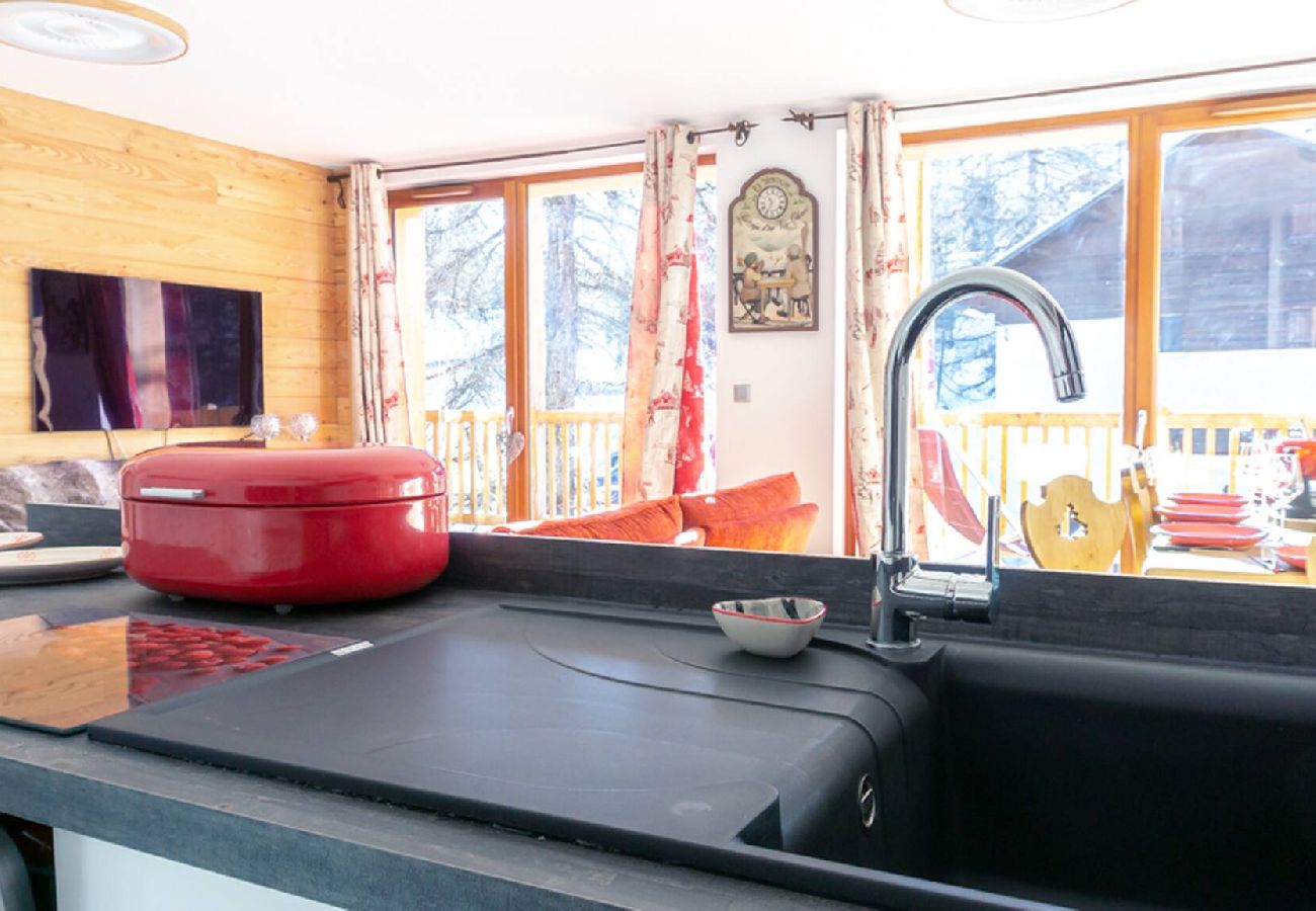 Appartement à Vars - Duplex haut de gamme • 4 suites • Garage