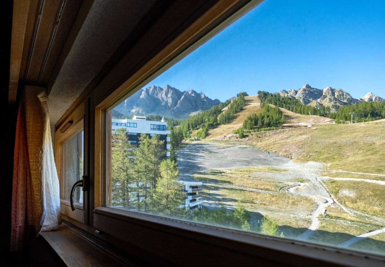 Appartement à Vars - Appartement skis aux pieds • Vue pistes • 2 chambres