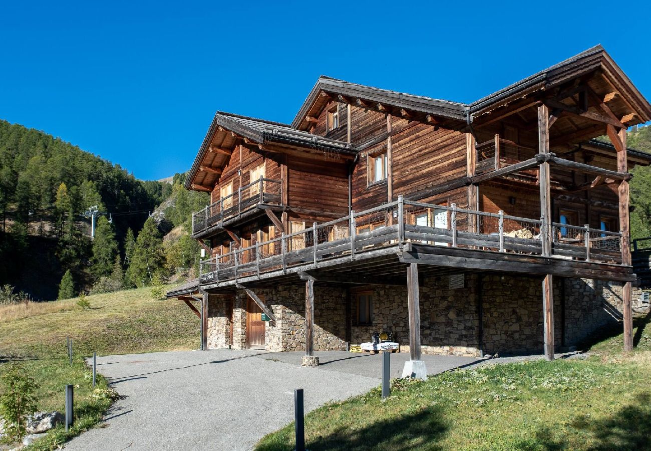 Chalet à Vars - Chalet d'exception • piscine • sur les pistes 