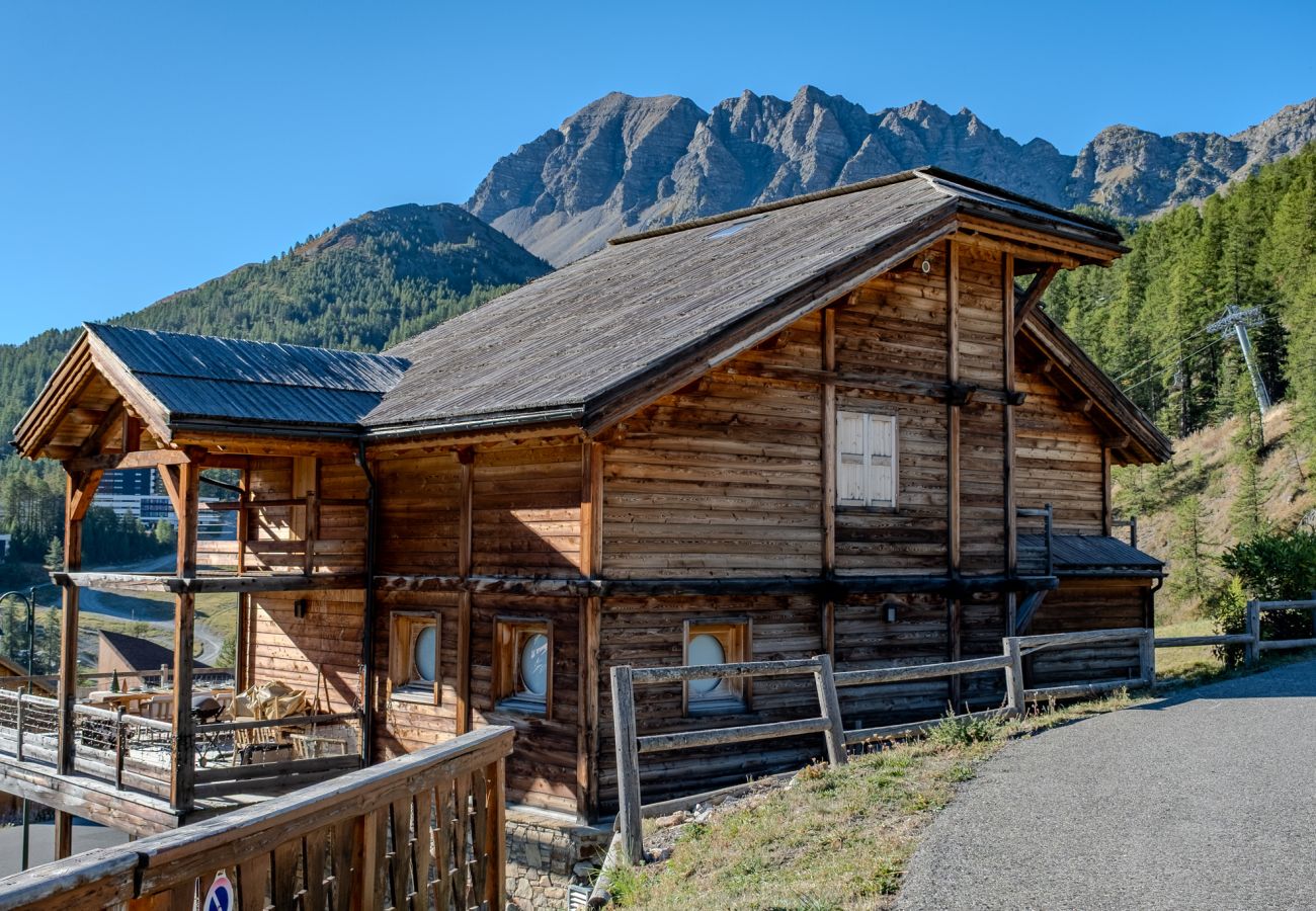 Chalet à Vars - Chalet d'exception • piscine • sur les pistes 
